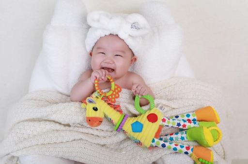 中山宝宝眼眶发红